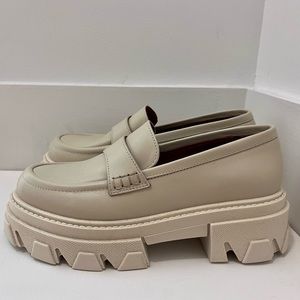 Alohas Platform Loafers